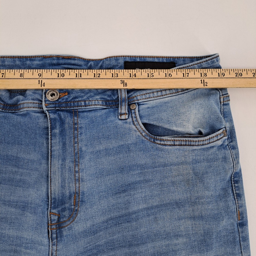 The Perfect Jean NYC Slim Fit Jeans Mens 38x36 Cotton Blend Light Blue Stretch - Picture 5 of 10
